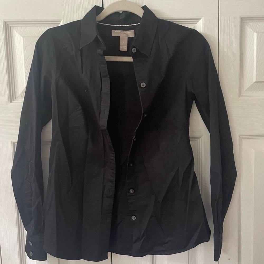 Banana Republic non iron fitted button down shirt